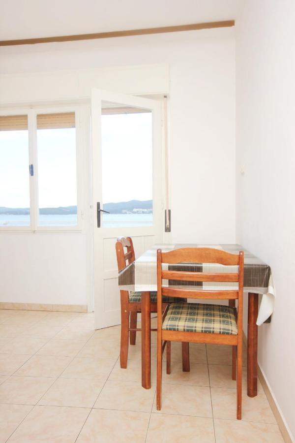 Apartment By The Sea - Perna, Peljesac - 4544