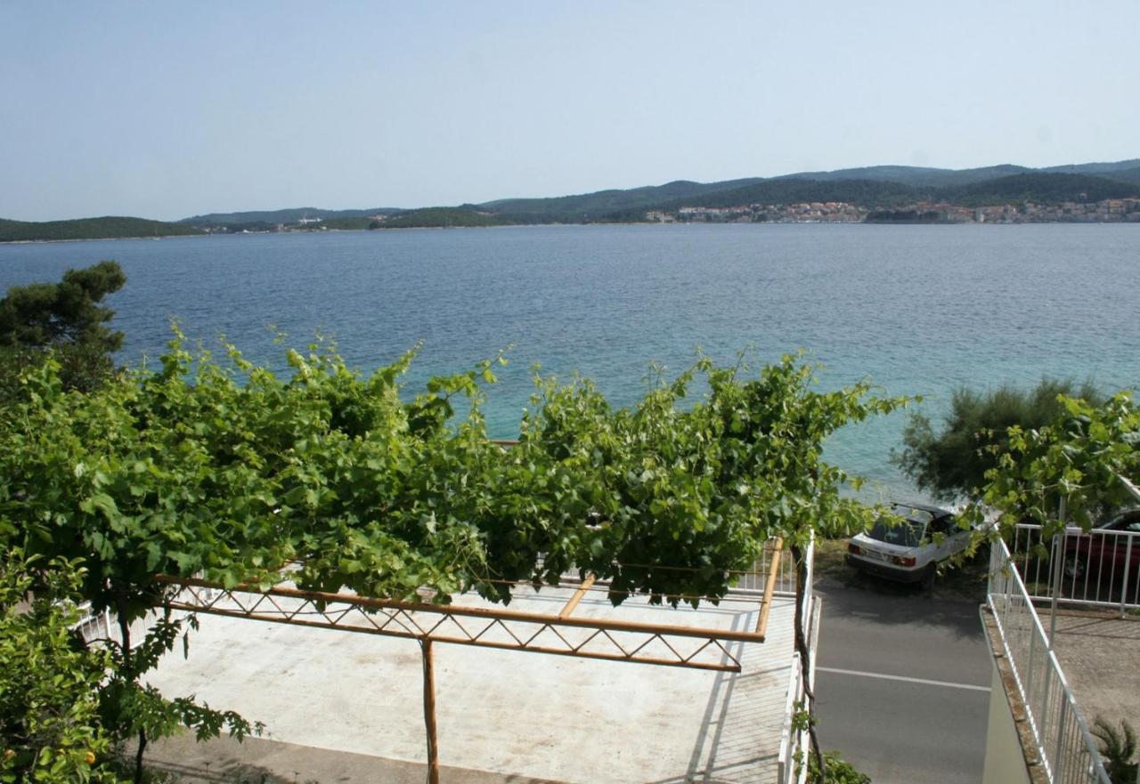 Apartment By The Sea - Perna, Peljesac - 4544